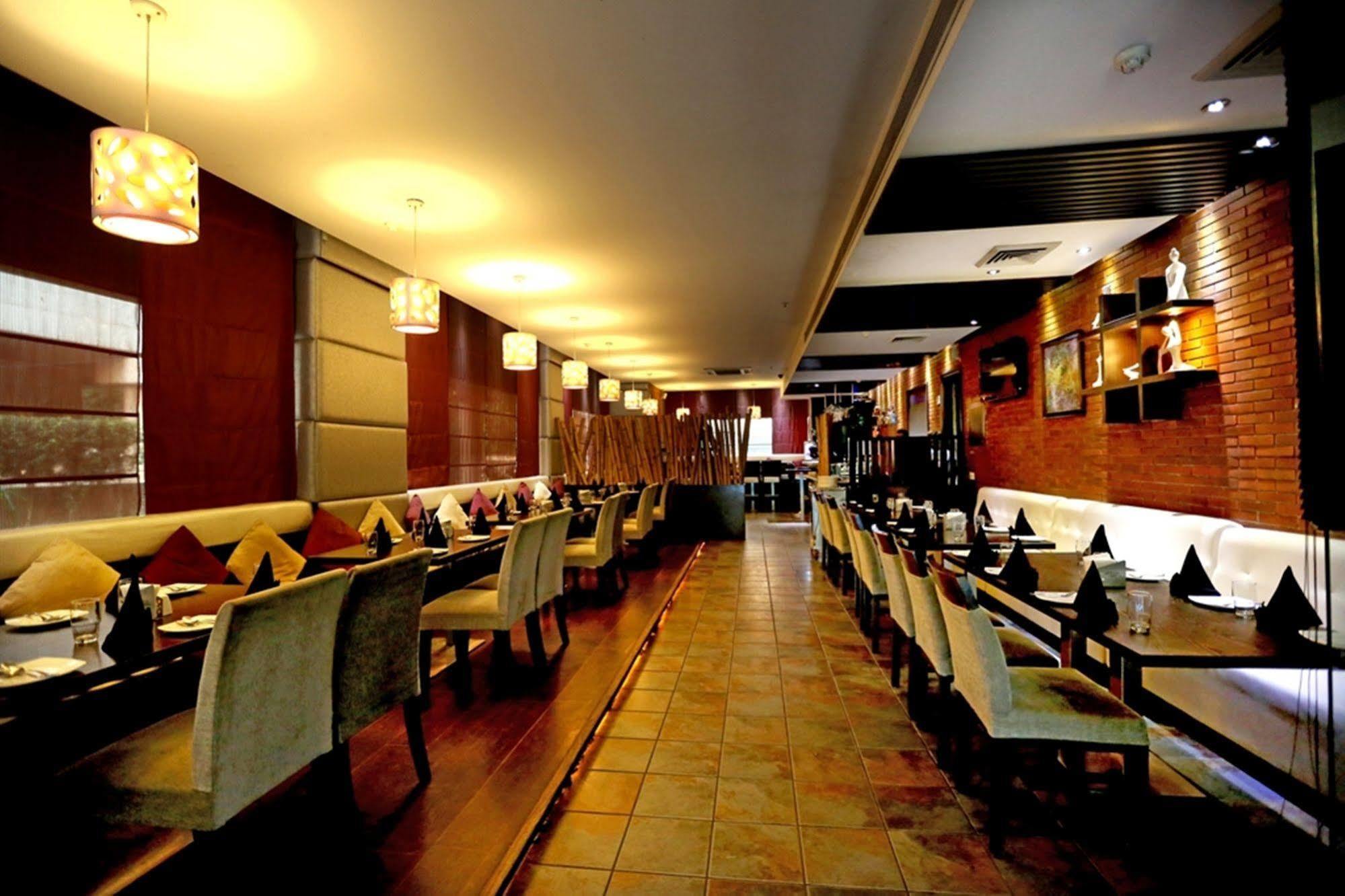 Oyster Hotel 3*
