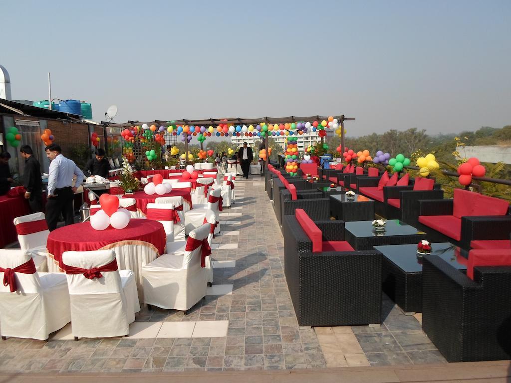 Oyster Hotel Chandigarh